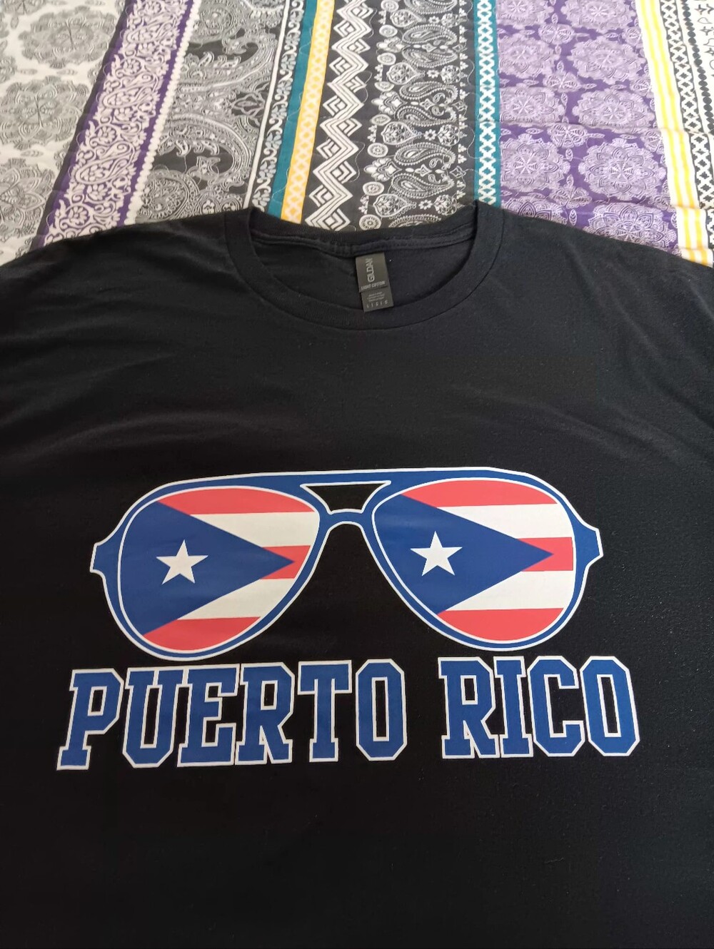 Puerto Rico T-Shirt of Flag & Shades - Picture 3 of 10